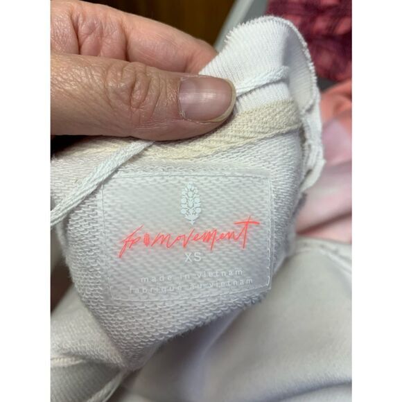 Free People Movement NWT Metti Ombre Sweatshirt Size XS - Picture 11 of 13